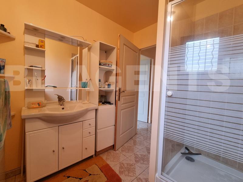 Maison de bois - 74 m² - 4 pièces