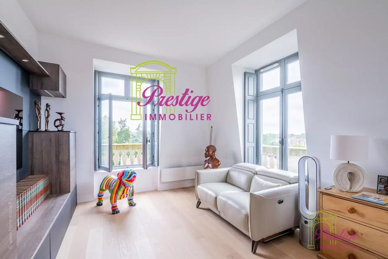 Appartement - 94 m² - 4 pièces