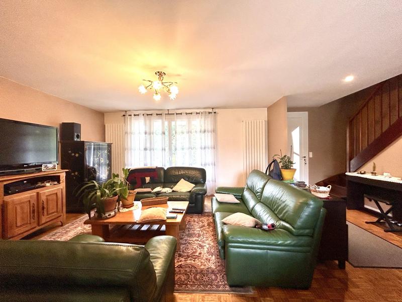 Maison - 137 m² - 6 pièces