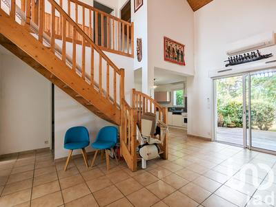 Maison - 92 m² - 4 pièces