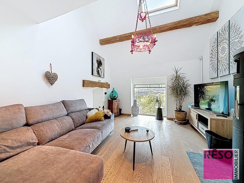 Maison - 160 m² - 5 pièces