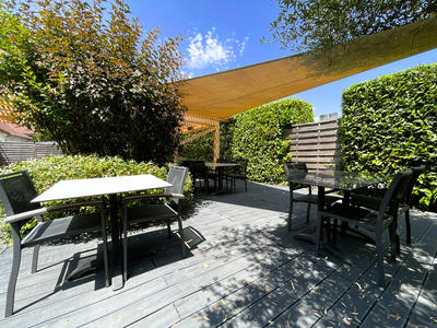 Maison - 352 m² - 8 pièces