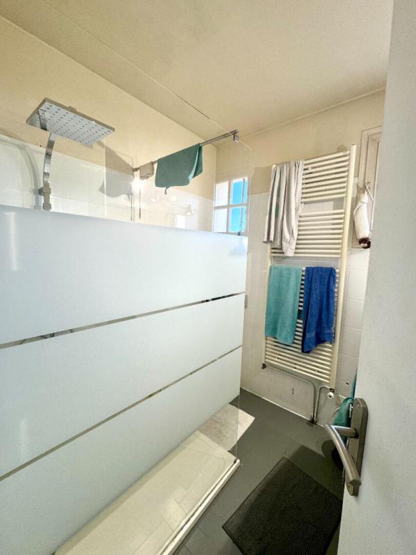 Maison - 185 m² - 7 pièces