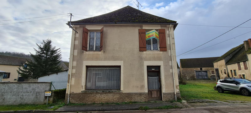 Maison - 94 m² - 9 pièces