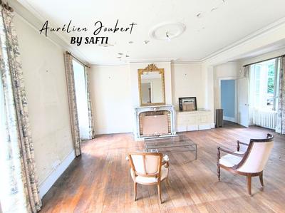 Propriété - 200 m² - 8 pièces