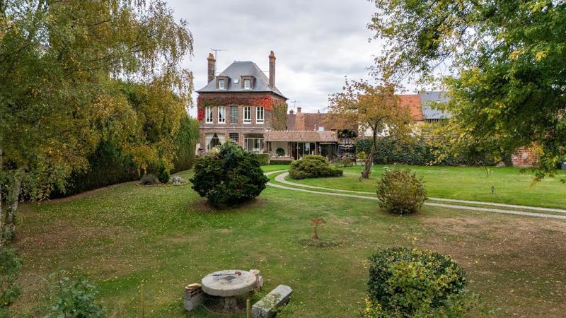 Maison de maîtres - 260 m² - 8 pièces