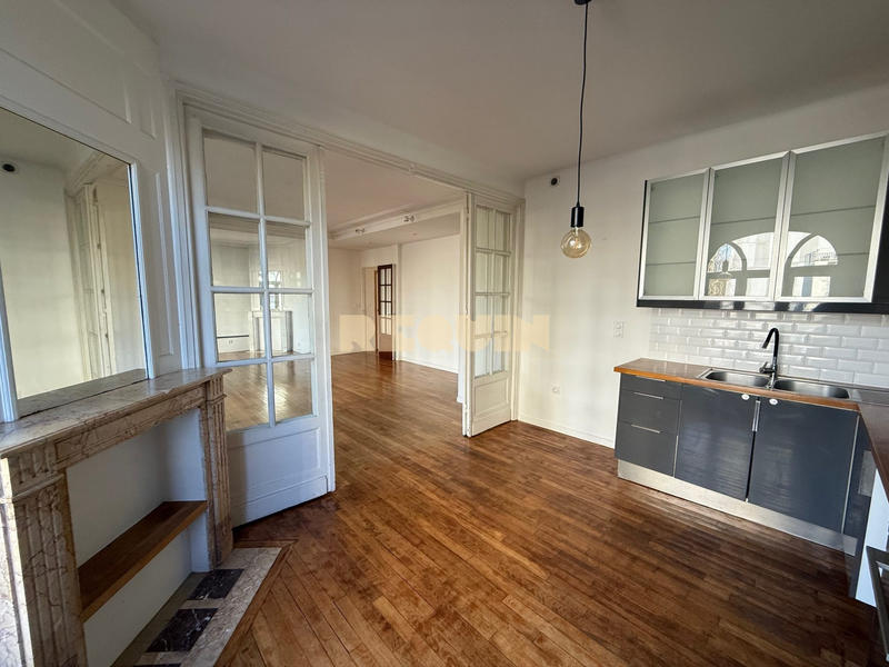 Appartement - 118 m² - 4 pièces