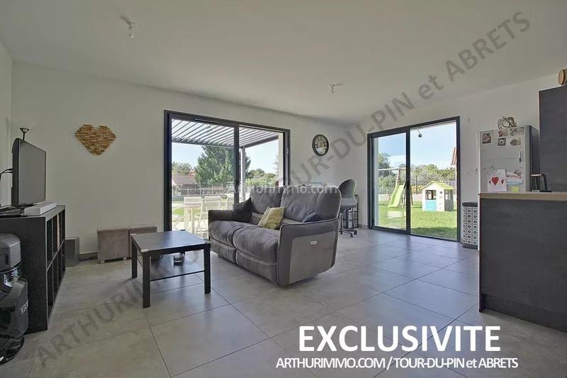 Maison - 99 m² - 4 pièces