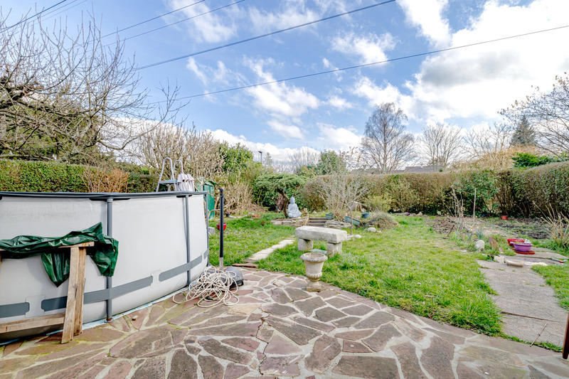 Maison - 95 m² - 5 pièces