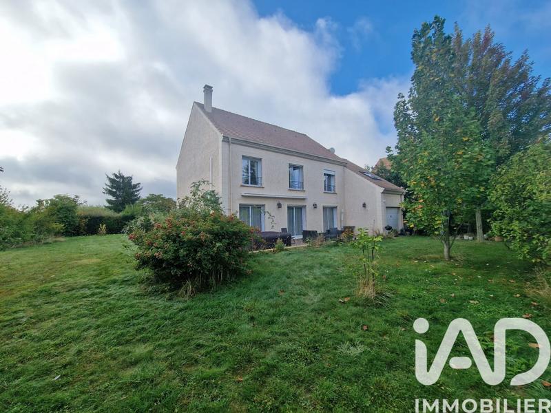 Maison - 177 m² - 7 pièces