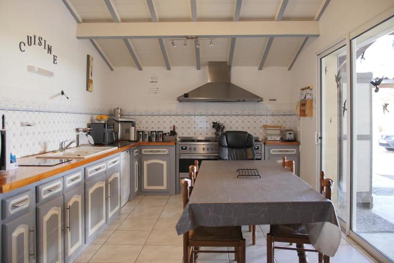 Maison - 341 m² - 12 pièces