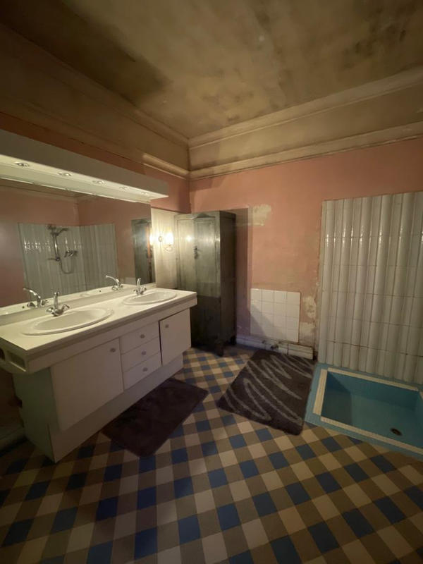 Propriété - 340 m² - 12 pièces