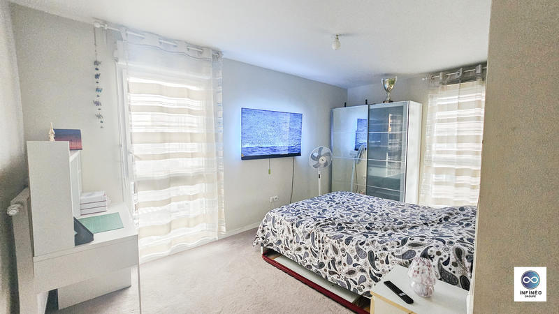 Appartement - 80 m² - 4 pièces