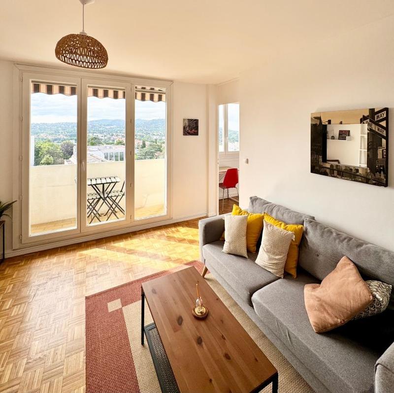 Appartement - 72 m² - 4 pièces