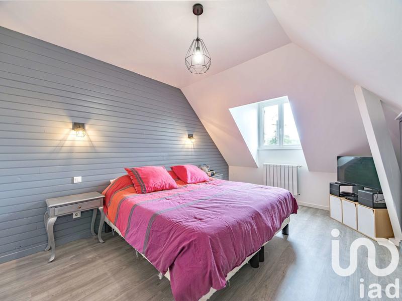 Maison - 205 m² - 9 pièces