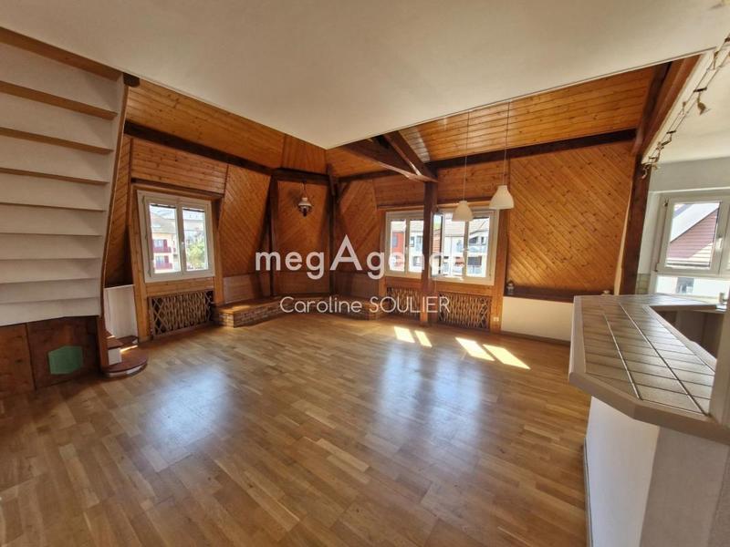 Appartement - 90 m² - 3 pièces