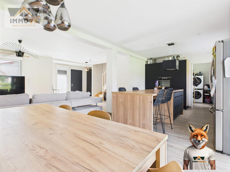 Maison - 136 m² - 6 pièces