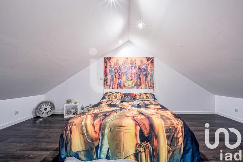 Maison - 140 m² - 5 pièces