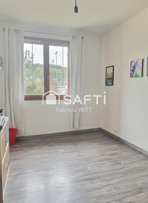 Maison - 92 m² - 5 pièces