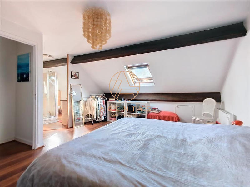 Maison - 136 m² - 7 pièces