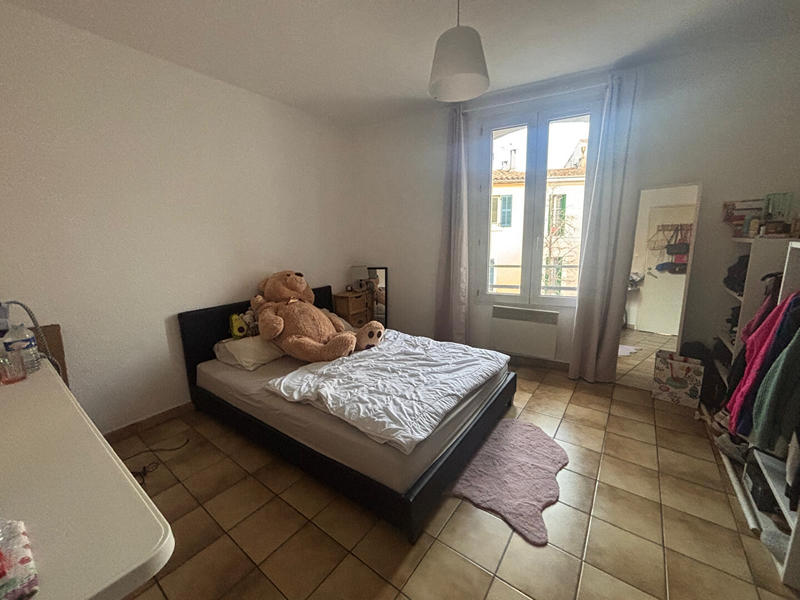 Immeuble - 9 pièces