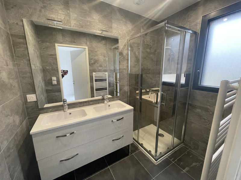 Maison - 121 m² - 6 pièces