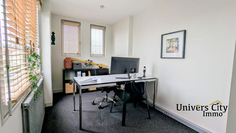 Maison - 284 m² - 11 pièces