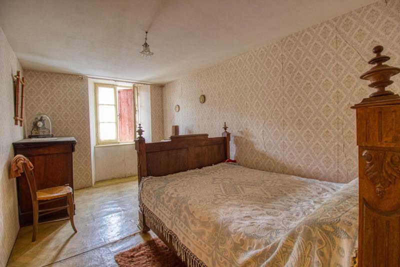 Maison de village - 100 m² - 4 pièces