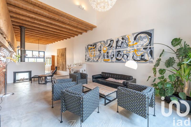 Maison - 230 m² - 6 pièces