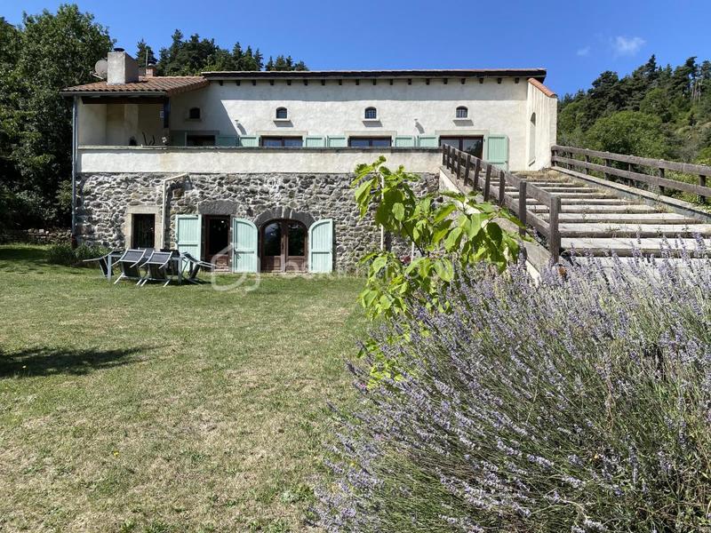 Corps de ferme - 194 m² - 5 pièces