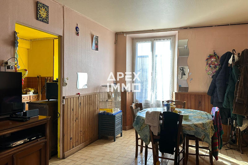 Local commercial - 124 m² - 5 pièces