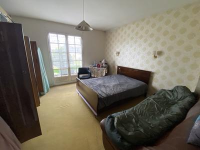 Maison - 146 m² - 8 pièces