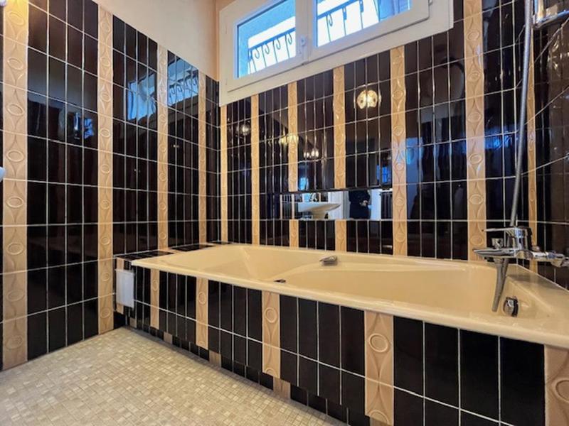 Maison - 157 m² - 8 pièces