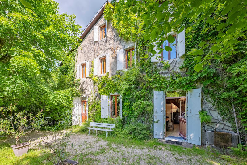 Maison - 197 m² - 7 pièces