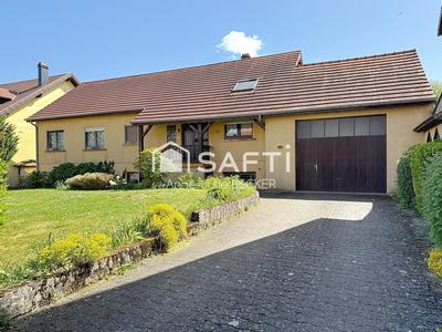 Maison - 159 m² - 9 pièces