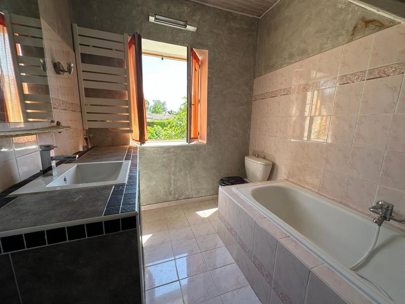 Maison - 150 m² - 5 pièces