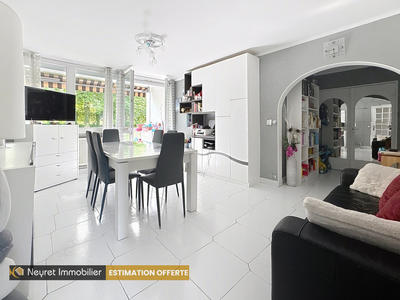 Appartement - 89 m² - 4 pièces