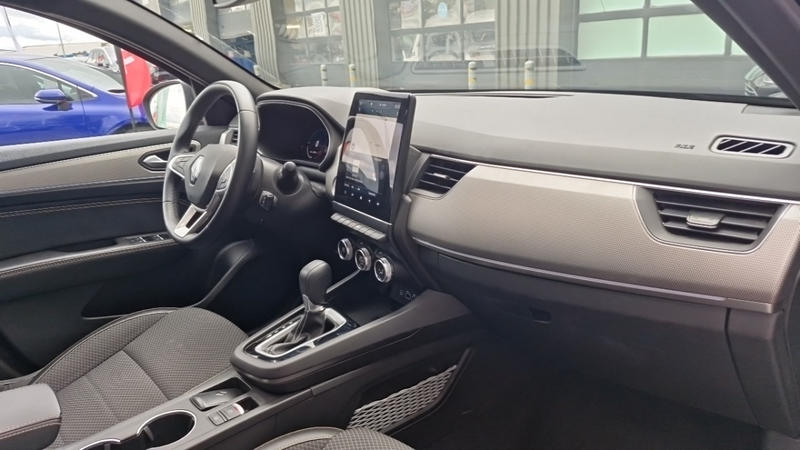 Renault Arkana E-Tech 145 - 23 Techno
