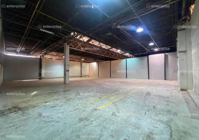 Local d'activité / Entrepôt - 600 m²