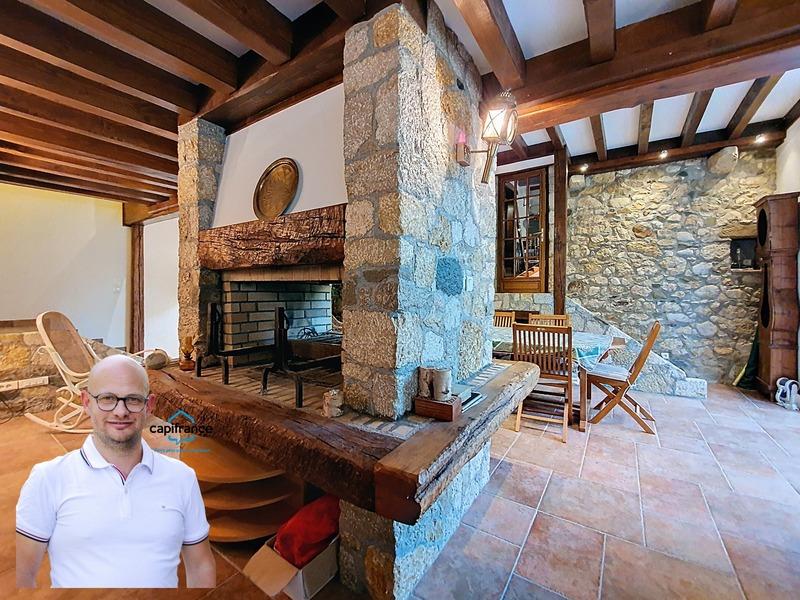 Maison en pierre - 156 m² - 7 pièces