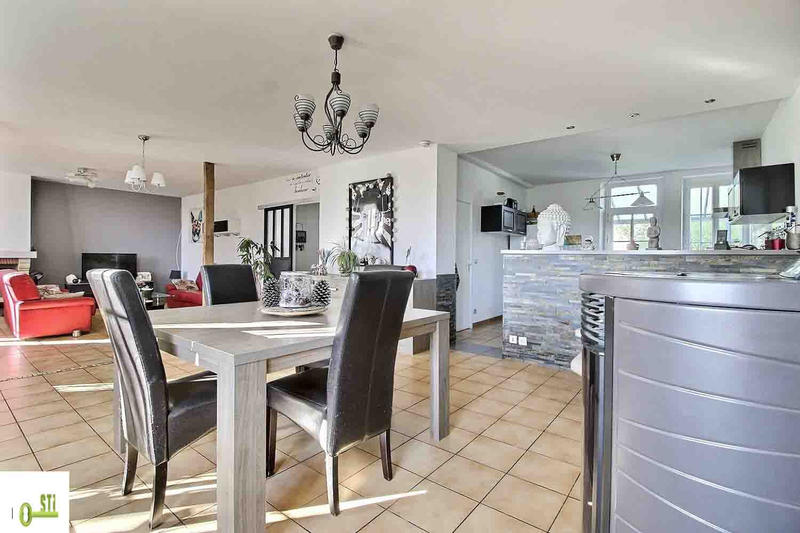 Maison - 161 m² - 6 pièces