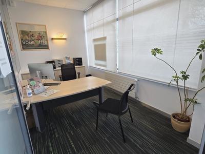 Local commercial - 103 m² - 7 pièces