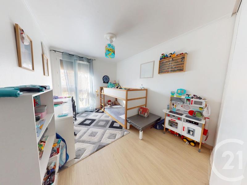 Appartement - 76 m² - 4 pièces