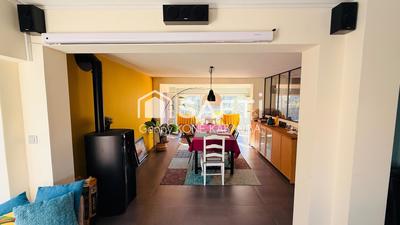 Maison - 171 m² - 7 pièces