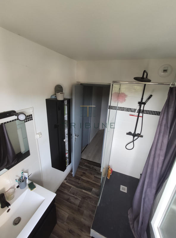 Appartement - 94 m² - 5 pièces