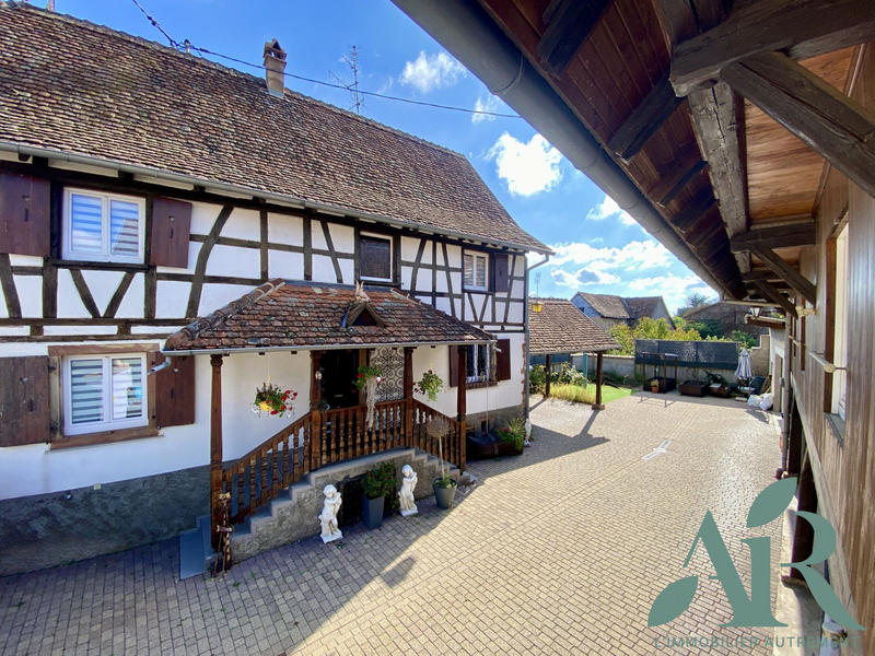 Maison traditionnelle - 192 m² - 7 pièces