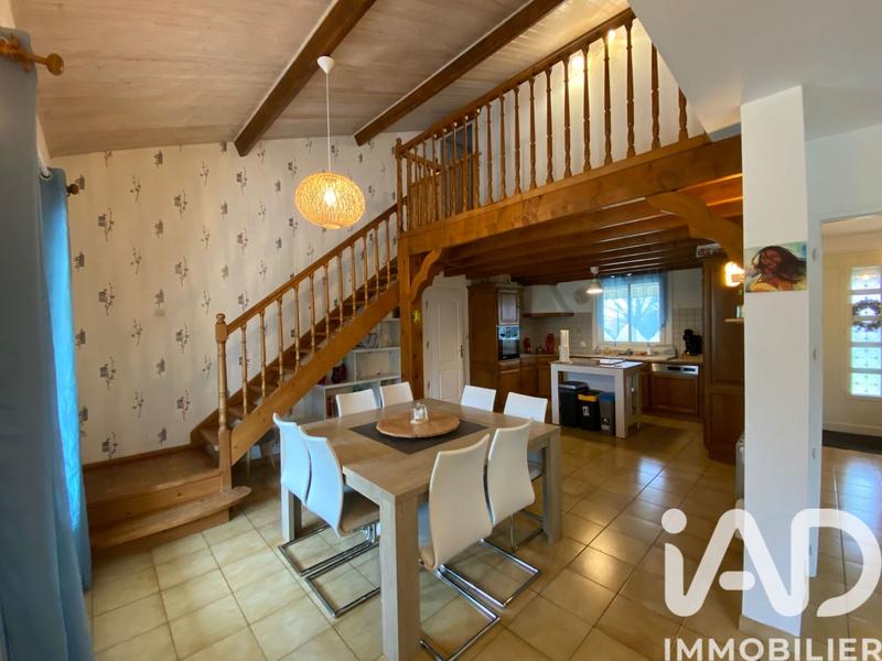 Maison - 140 m² - 9 pièces