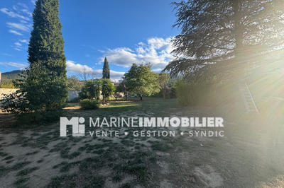 Terrain - 1 071 m²