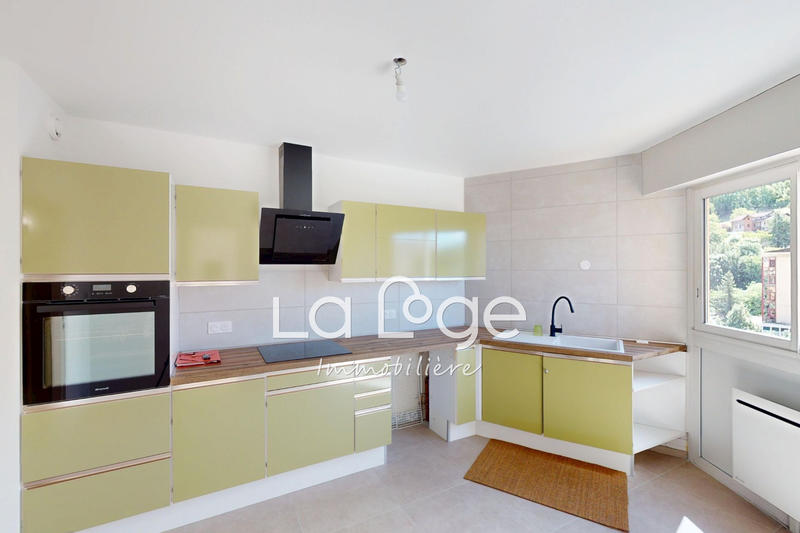 Appartement - 106 m² - 4 pièces