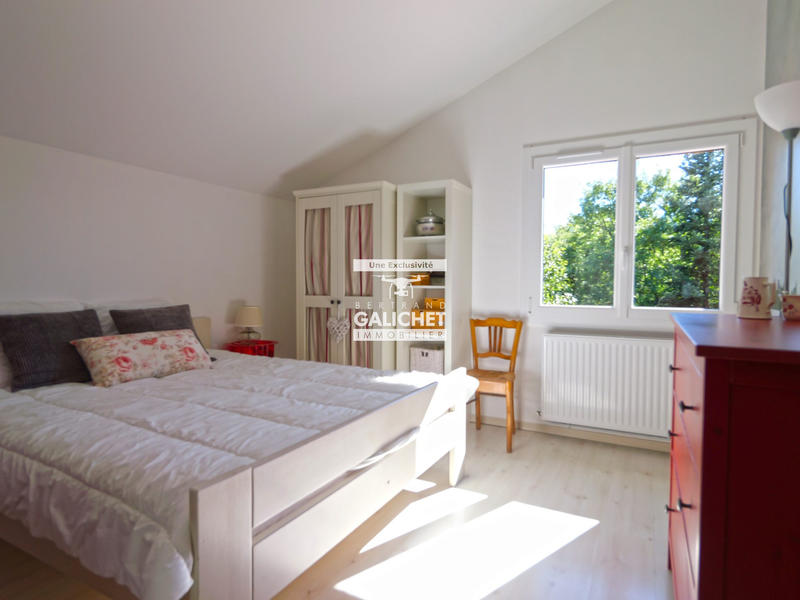 Maison traditionnelle - 155 m² - 5 pièces